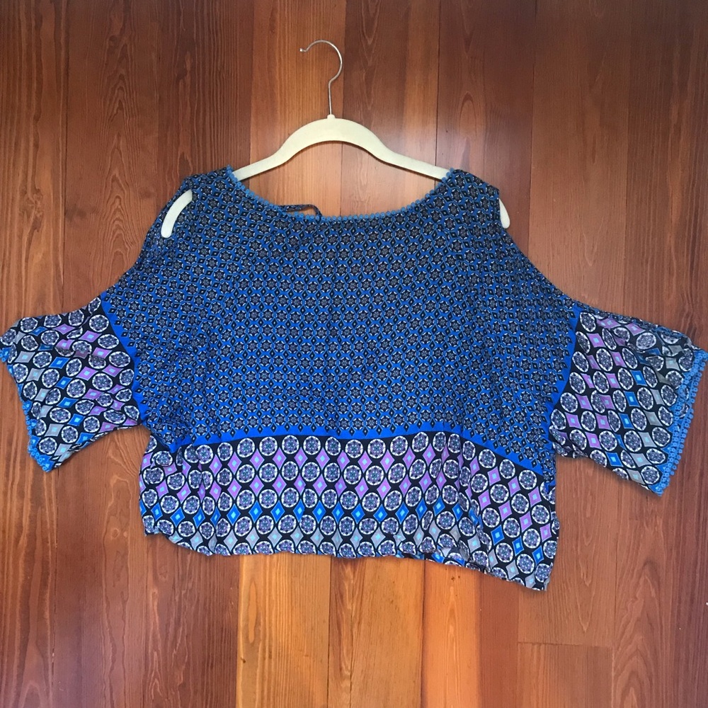 Open sleeve colorful top